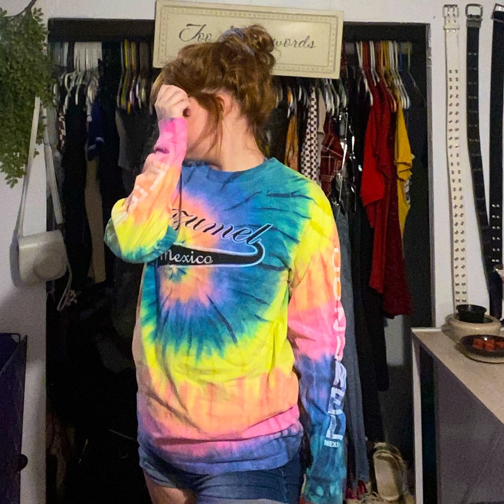 yazbek tie-dye long sleeve.